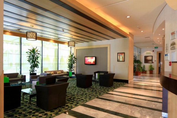 Holiday Inn Olaya image 9